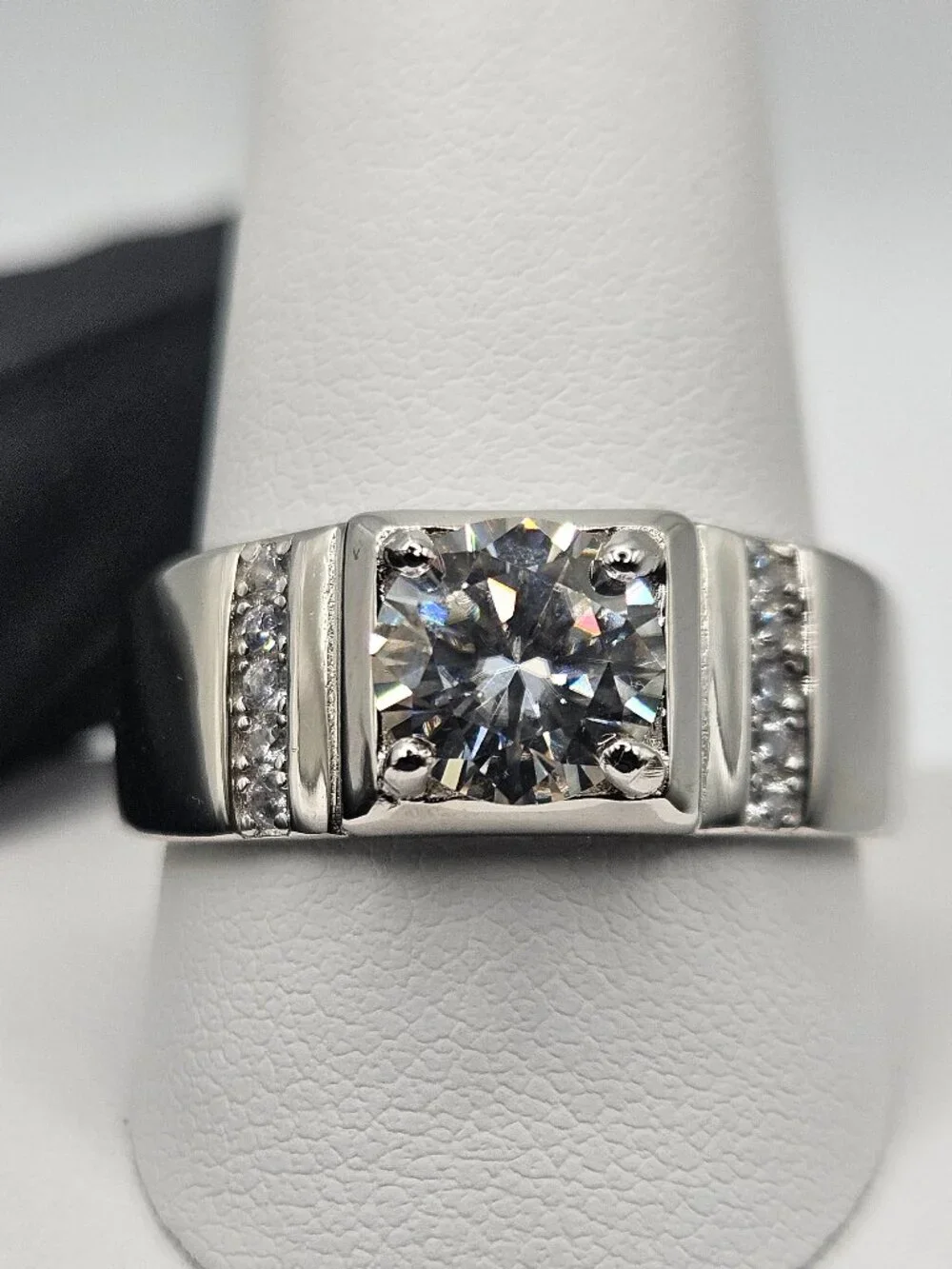 GRA Certified 1.5ct Moissanite Men’s Ring .925 Silver Sz 11